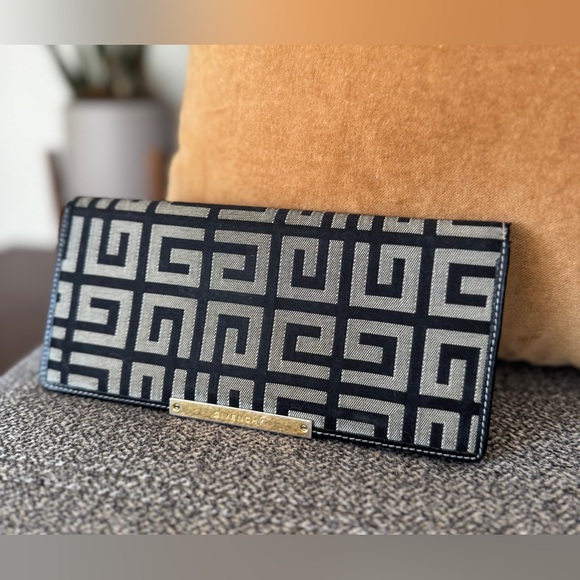 Givenchy Handbags - Givenchy Black & Taupe Signature Geometric Wallet